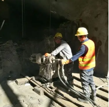 普兰水下抗分散灌浆料特点 水下不分散注浆料介绍