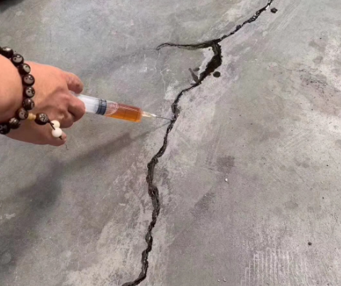 普兰混凝土裂缝修补技术详解​